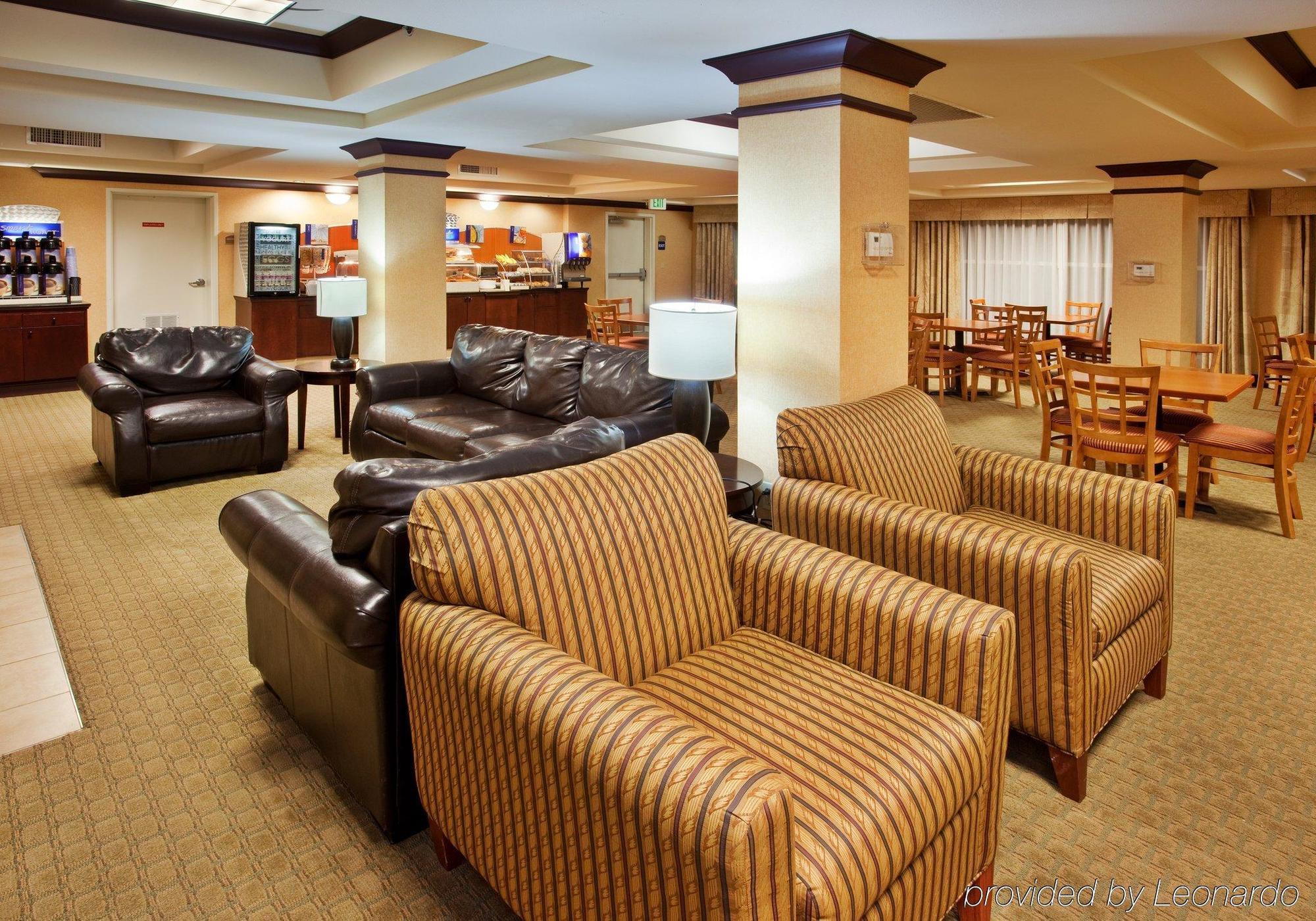 Holiday Inn Express Fresno River Park Highway 41 By Ihg Interior foto