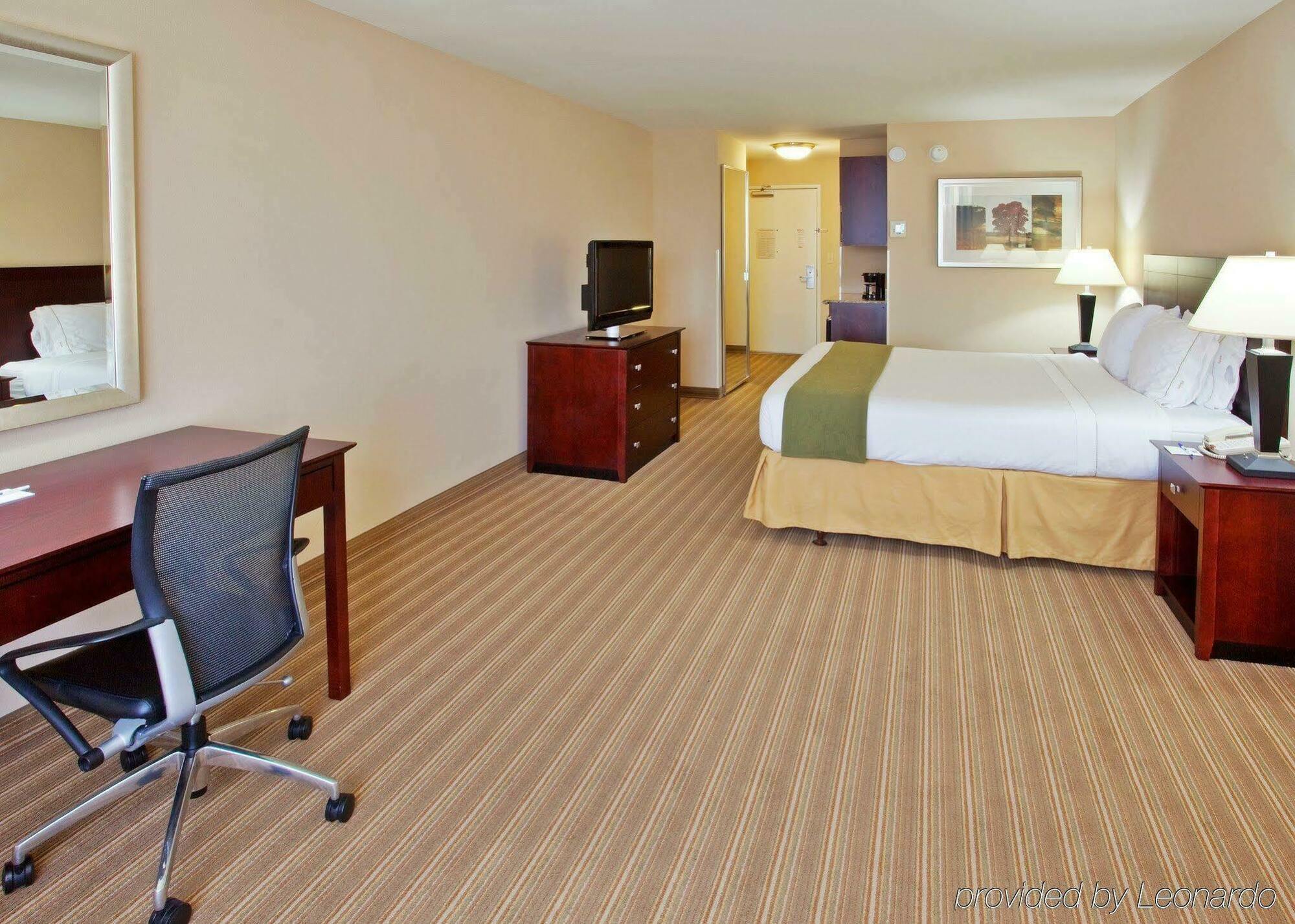 Holiday Inn Express Fresno River Park Highway 41 By Ihg Habitación foto